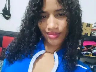 sexylatinawhithabigass