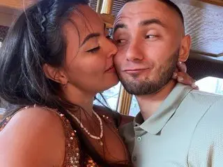 3hotandyoung3